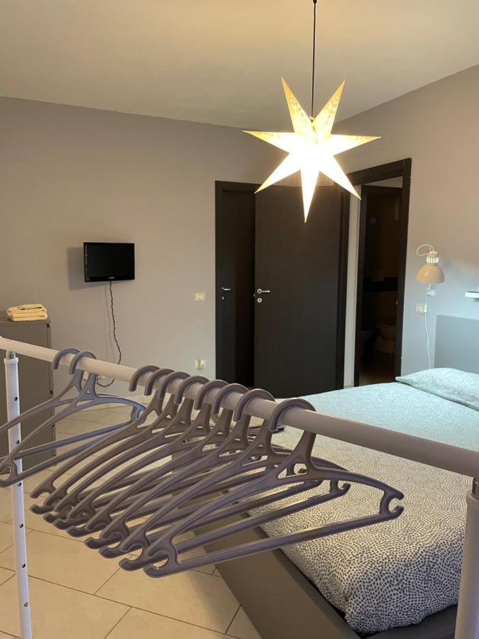 리보르노 La Casina Di Eri 아파트 외부 사진